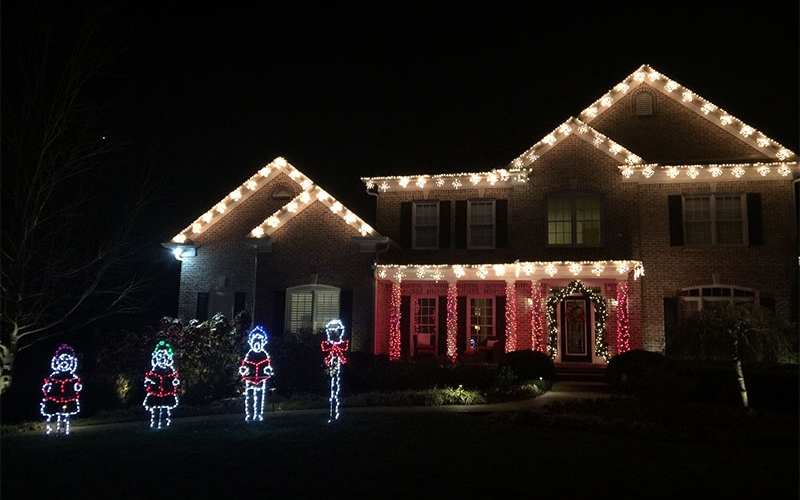 brentwood-tn-c9-roofline-lighting-and-themed-holiday-lighting